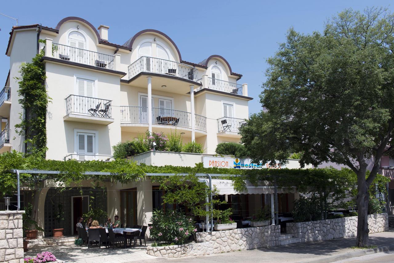Pansion Maestral Hotel Novi Vinodolski Exterior foto