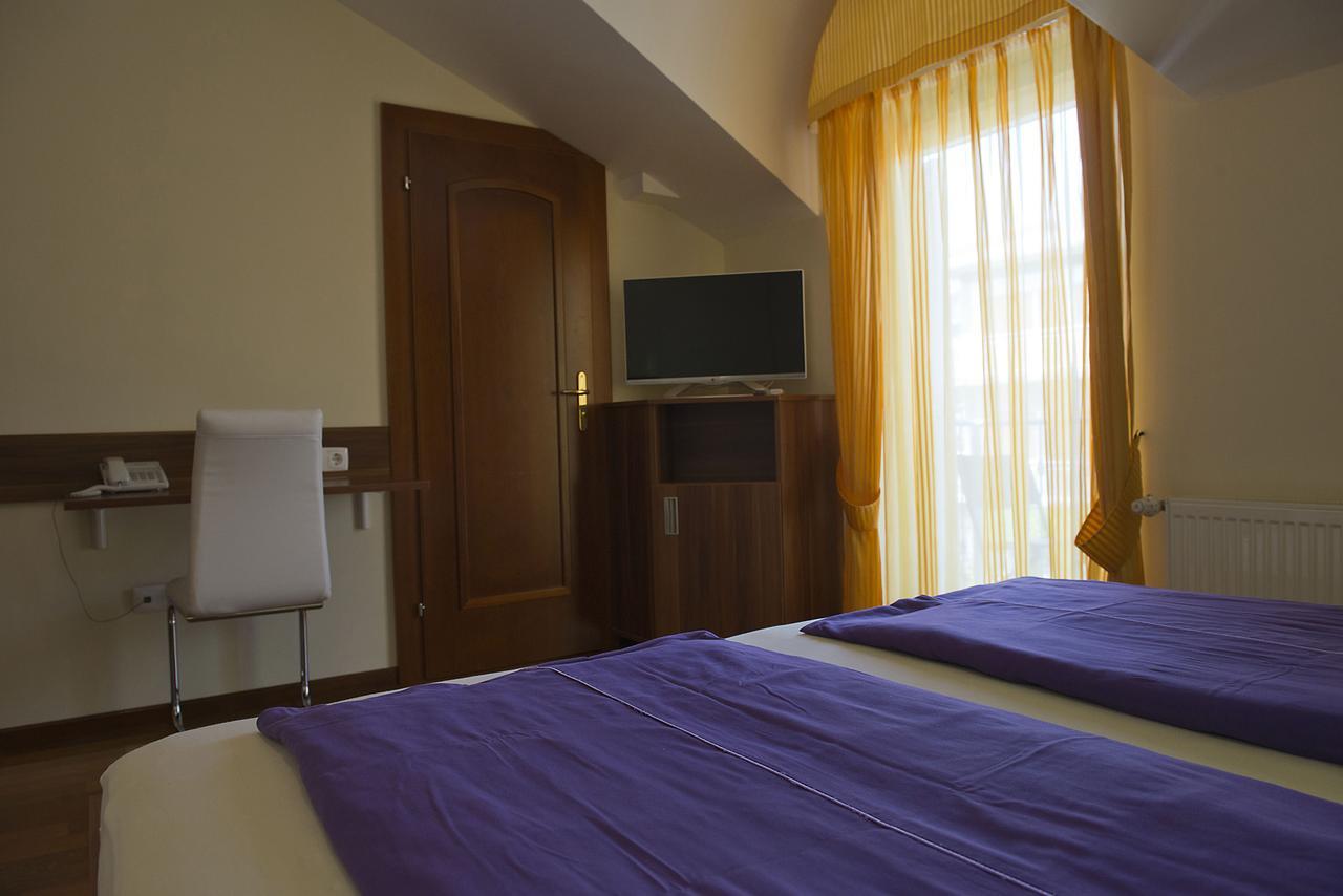 Pansion Maestral Hotel Novi Vinodolski Exterior foto